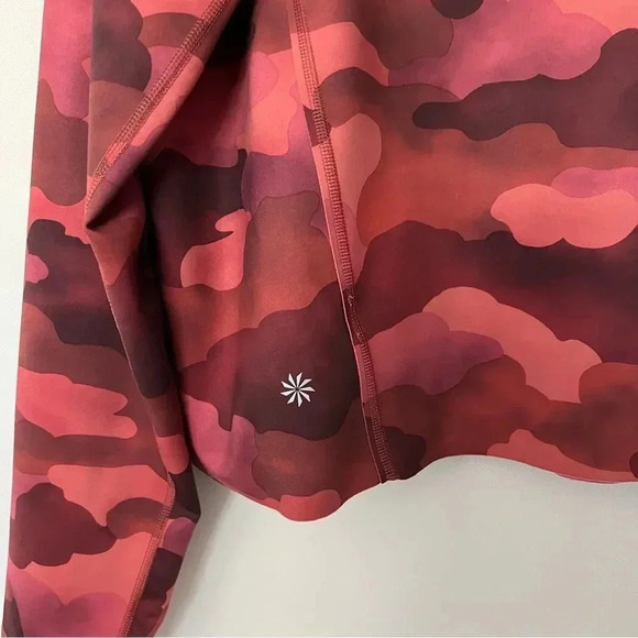 Athleta Red Camo Pinnacle Hoodie Cropped Size XLarge Soft - Picture 8 of 10